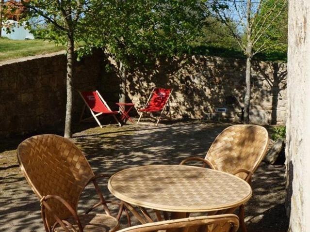 L'Escale Du Bocage Piscine Couverte Chauffee La Flocellière Oda fotoğraf